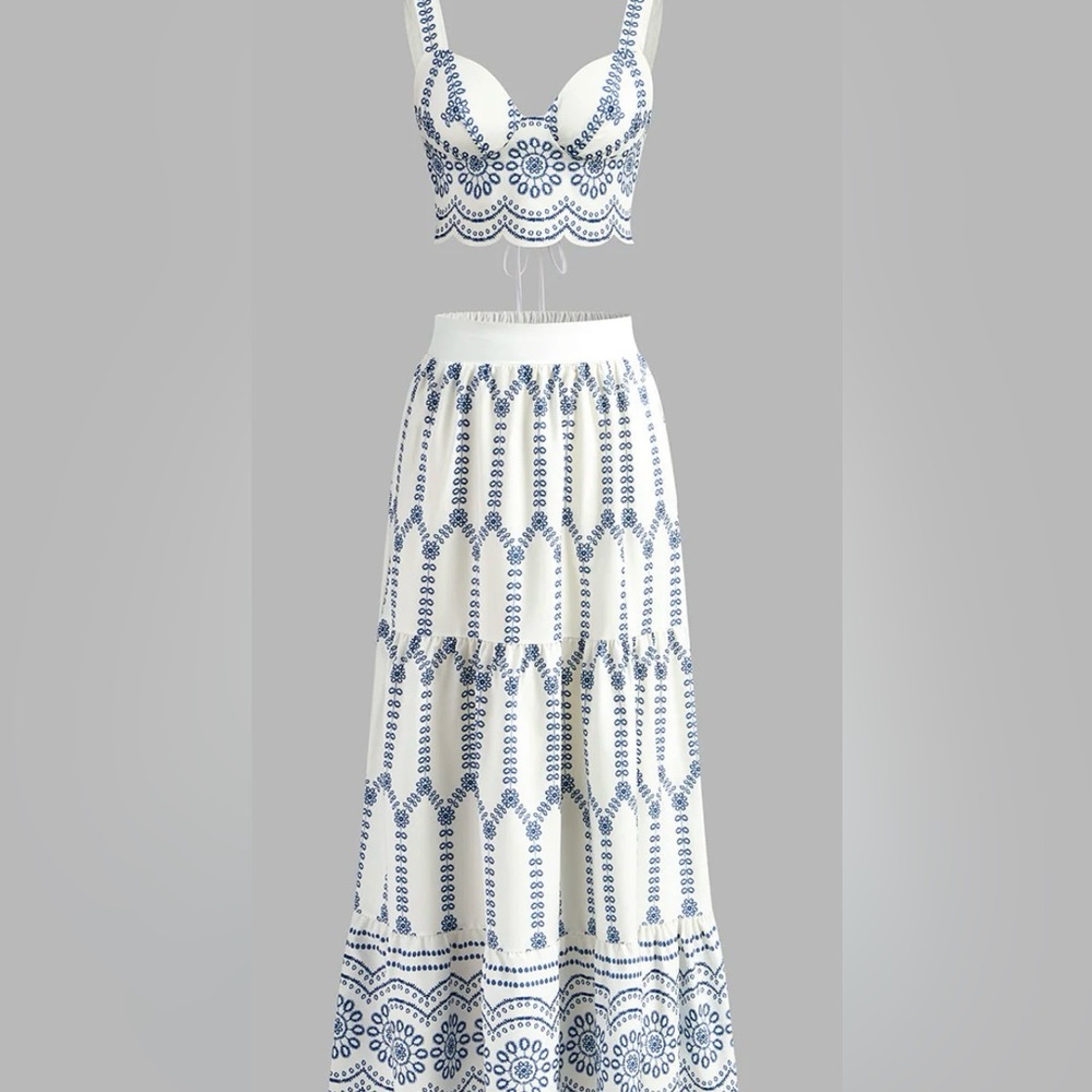 Commense SET Blue and White Maxi Skirt and corset crop top. NWT size Large - Picture 4 of 5